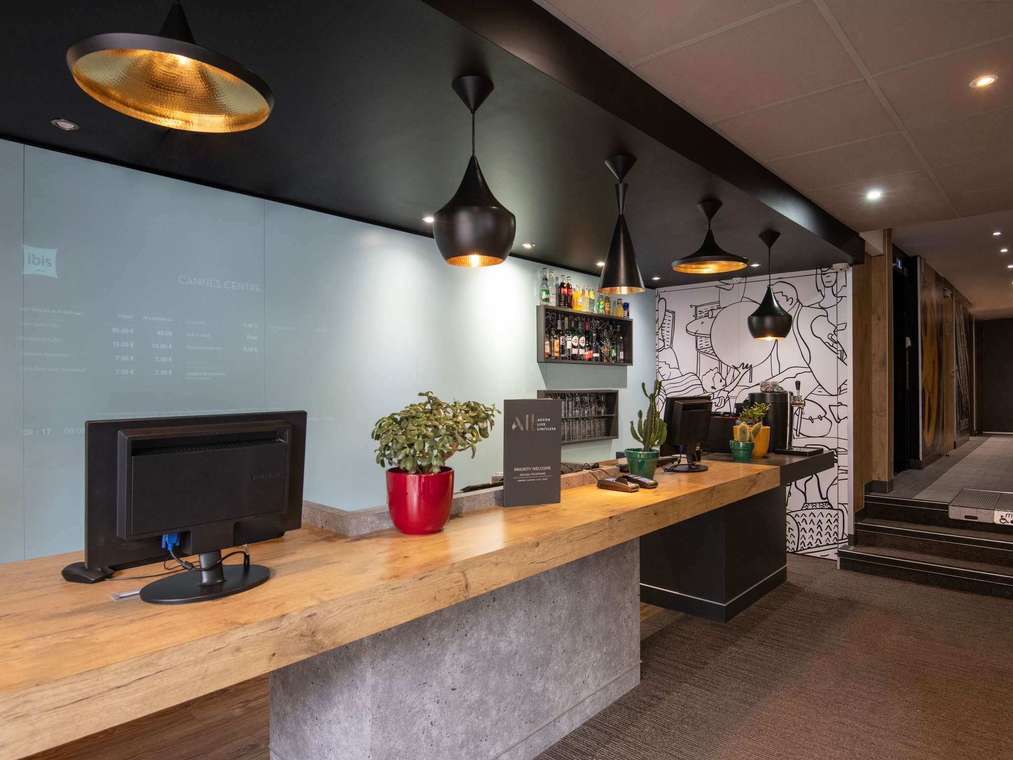 ibis Cannes Centre-5