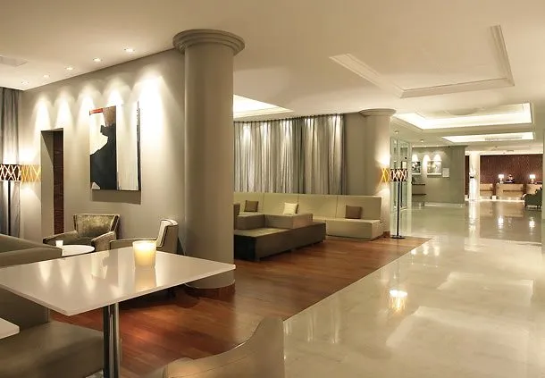 AC Hotel by Marriott Ambassadeur Antibes - Juan Les Pins-4 AC Hotel by Marriott Ambassadeur Antibes - Juan Les Pins-4