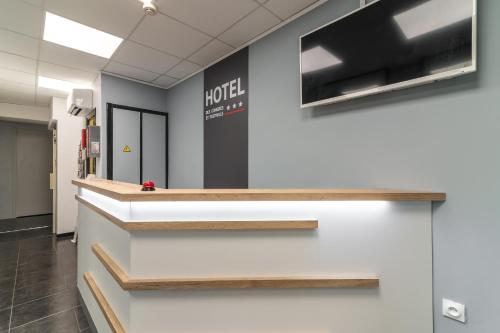 Hotel des Congrès et Festivals-5