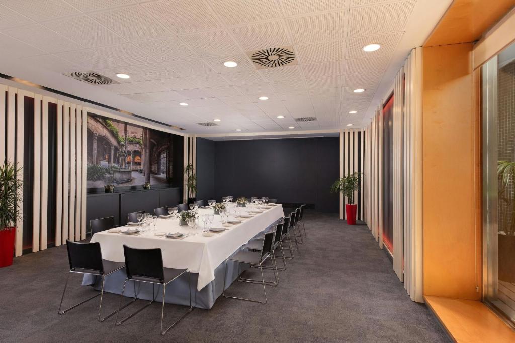 Four Points By Sheraton Barcelona Diagonal-33 Four Points By Sheraton Barcelona Diagonal-33