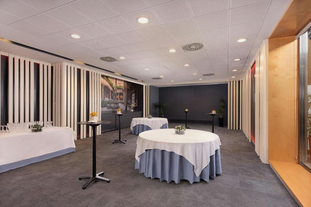 Four Points By Sheraton Barcelona Diagonal-38 Four Points By Sheraton Barcelona Diagonal-38