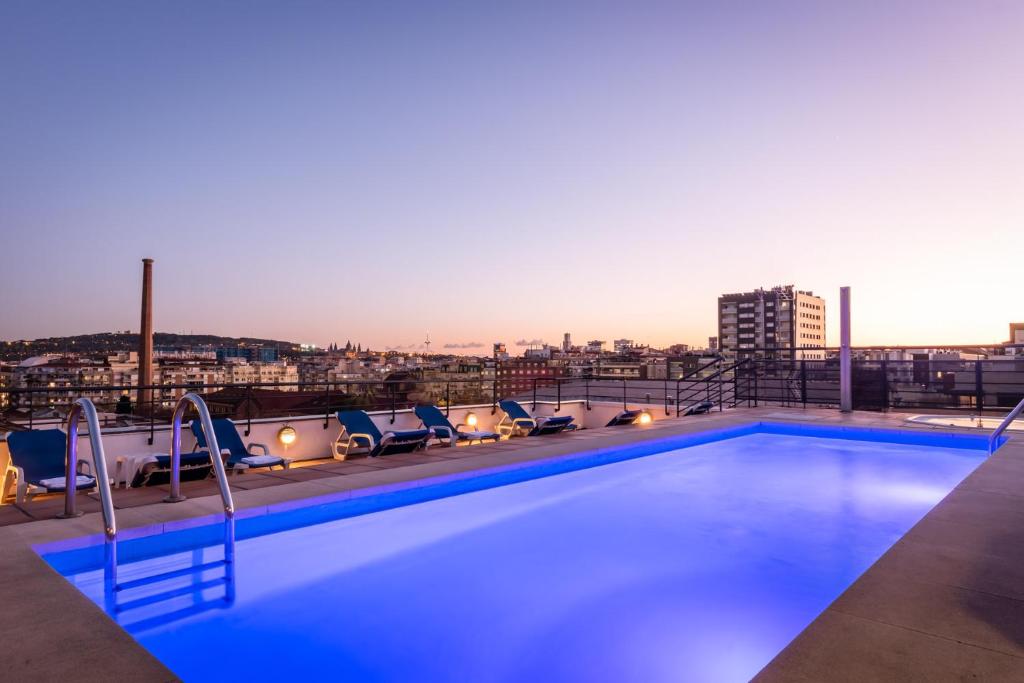 Sunotel Aston-12 Sunotel Aston-12