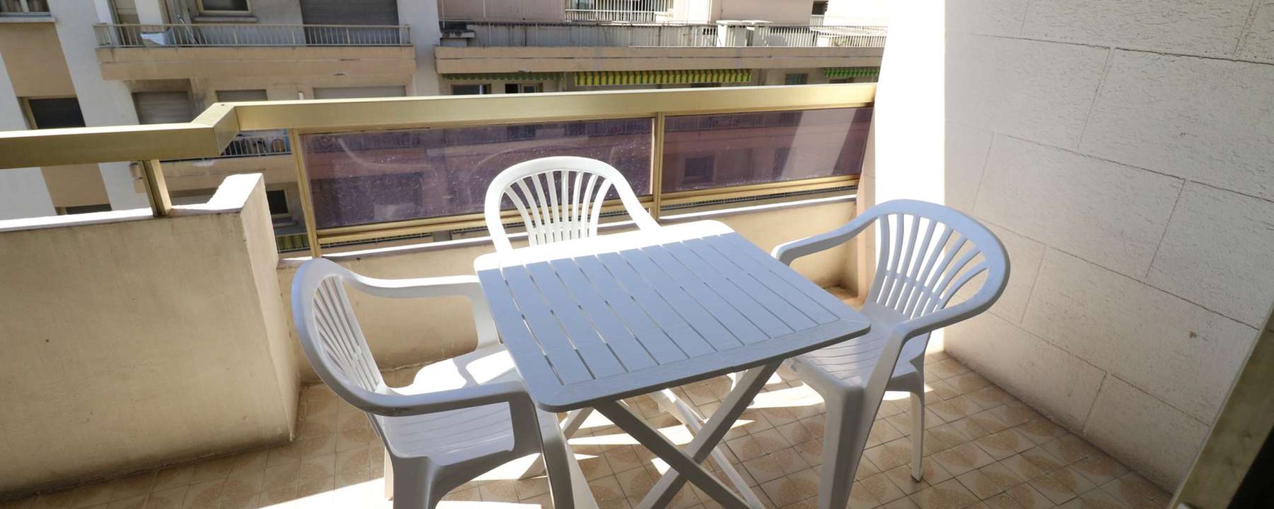 La photo IMG_5638.JPG a été réduite de 93.12 % le Lundi 06 Mai 2019 à 16:05 par Photo Réducteur v4.9 à télécharger sur http://www.emjysoft.com/