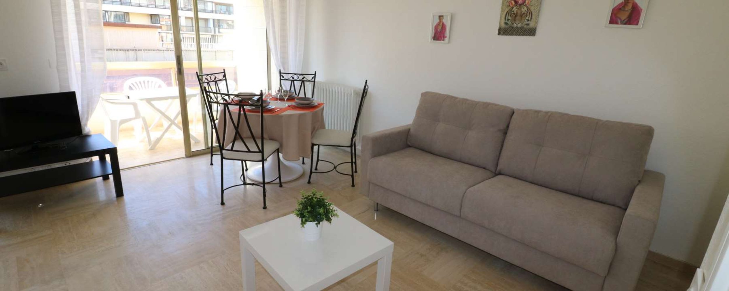 La photo IMG_5624.JPG a été réduite de 94.6 % le Lundi 06 Mai 2019 à 15:05 par Photo Réducteur v4.9 à télécharger sur http://www.emjysoft.com/