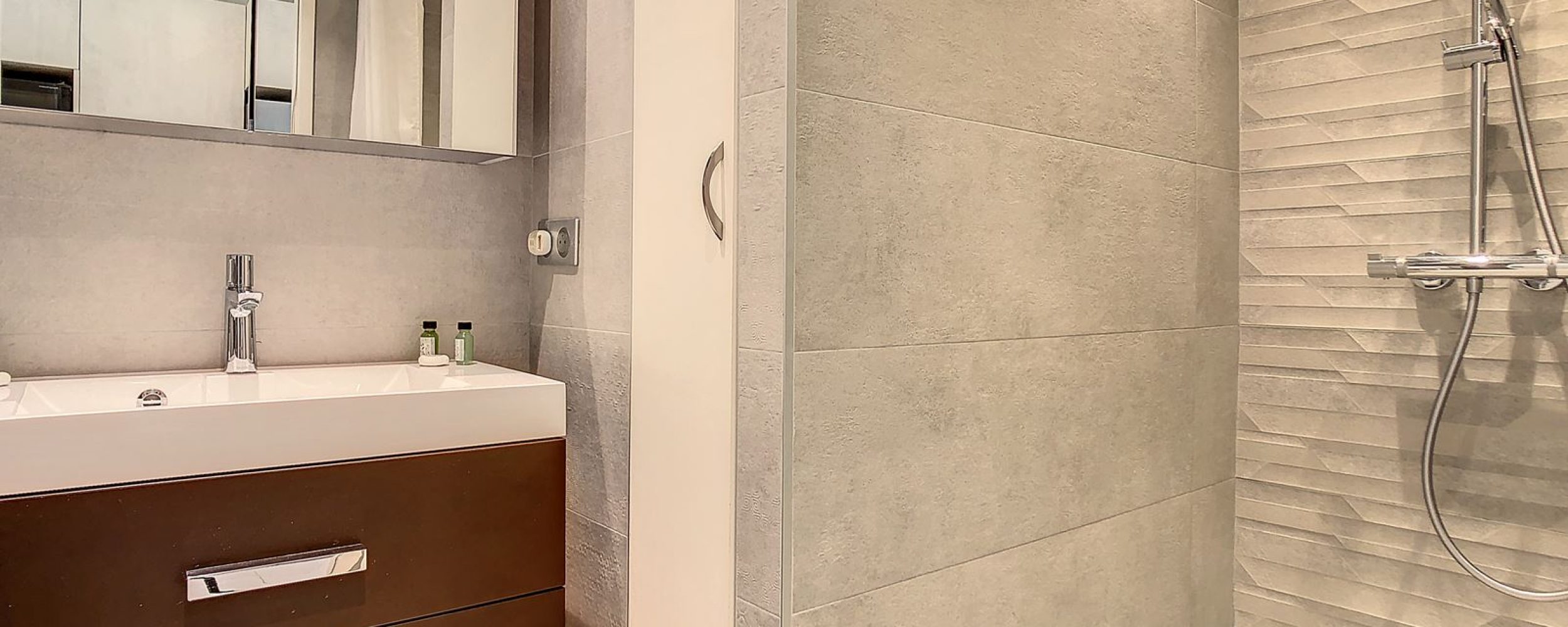 La photo a254croisette-1655725828_1655725883_25932_42b3800.jpg a été réduite de 86.63 % le Lundi 20 Juin 2022 à 23:06 par Photo Réducteur v4.14 à télécharger sur https://www.emjysoft.com/