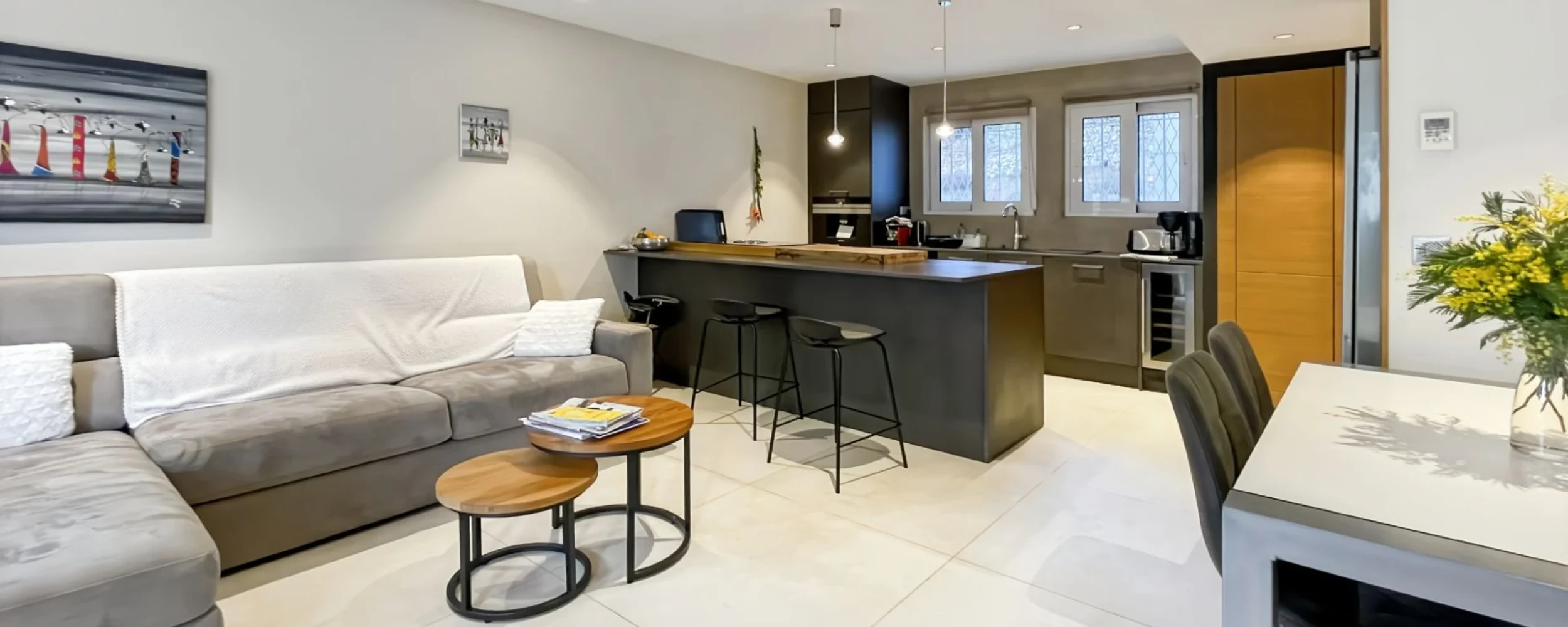 67ae0b7f61a2d-photo-hd