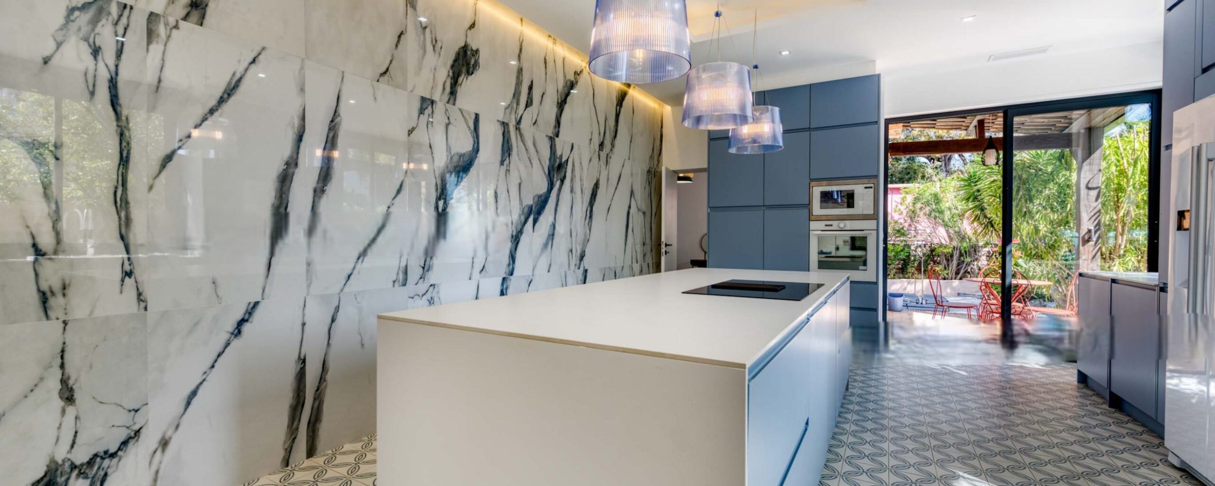 CAN2563CANACOMVIL-19